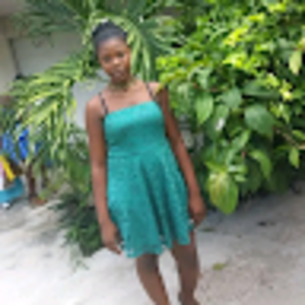 Meet your Posher, Vanessa